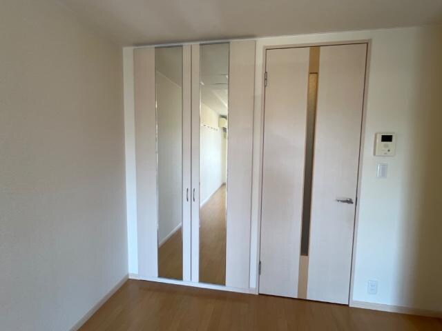 物件内観写真8　(クローゼット)