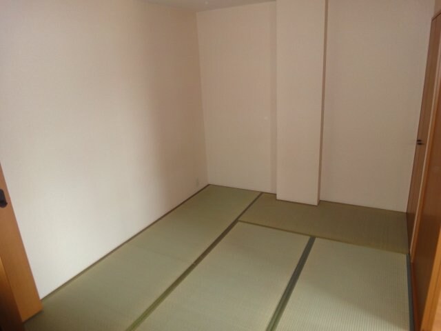 物件内観写真12　(和室)