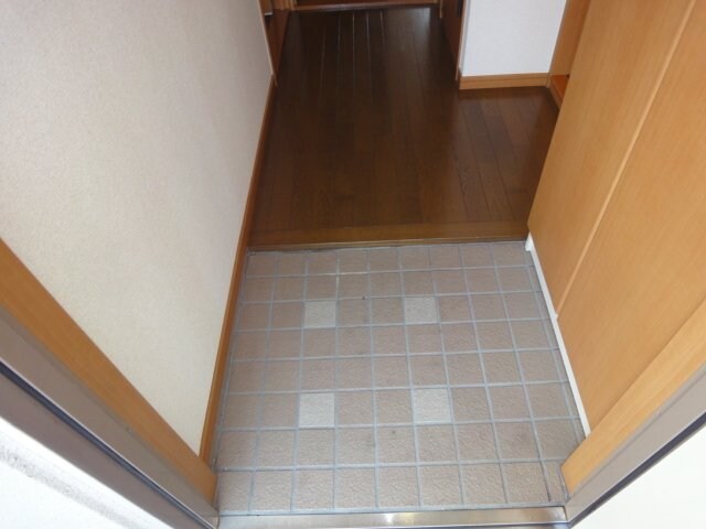 物件内観写真21　(玄関)