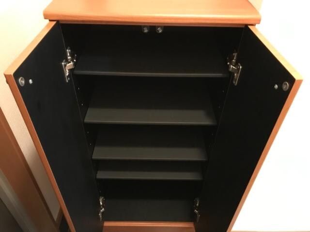 物件内観写真12　(下駄箱)