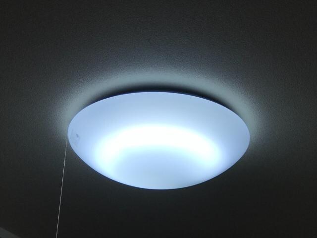 物件内観写真16　(照明器具)