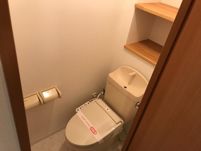 物件内観写真21　(シャワー付トイレ)