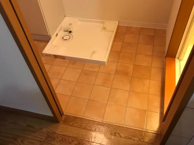 物件内観写真23　(洗濯機置場)