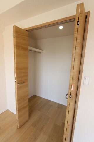 収納(※同室タイプの画像です。内装の色などが異なる場合があります。)