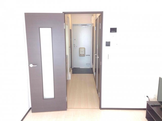 物件内観写真15　(バリアフリーなので段差はありません。)