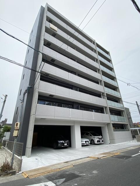 物件外観写真1　(東側からの外観)