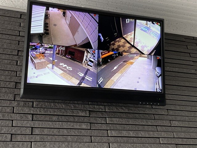 物件内観写真17　(防犯カメラモニター)