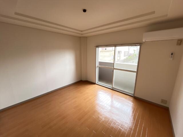 物件内観写真4　(室内)