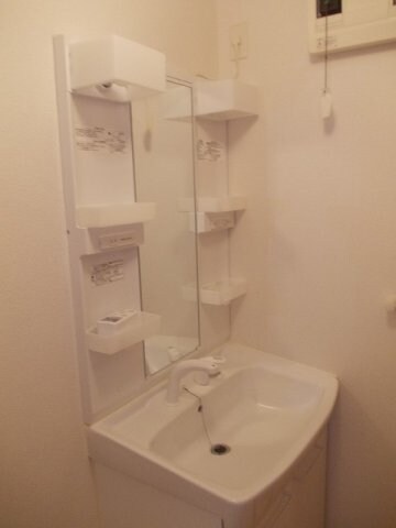 物件内観写真6　(洗面所です)