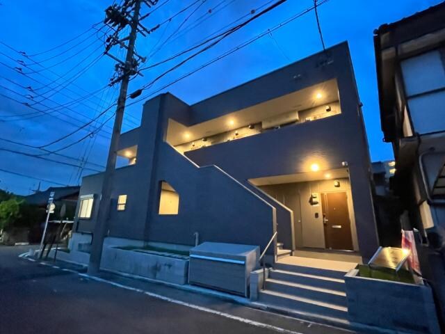 物件外観写真2　(外観写真（夜）)