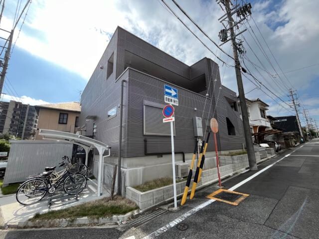 物件外観写真3　(外観写真（昼）)