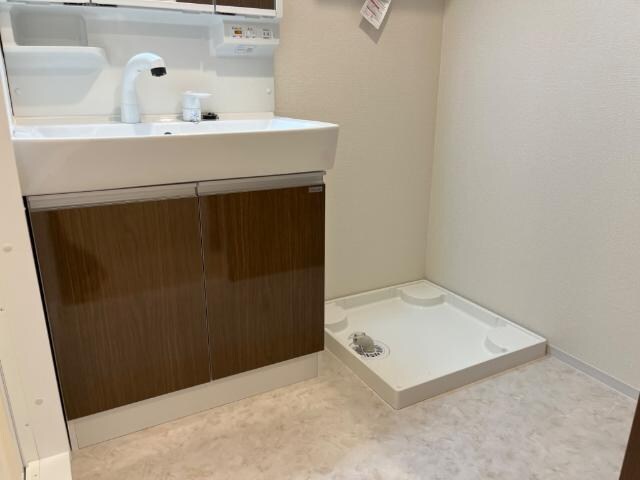 物件内観写真11　(洗面スペース)