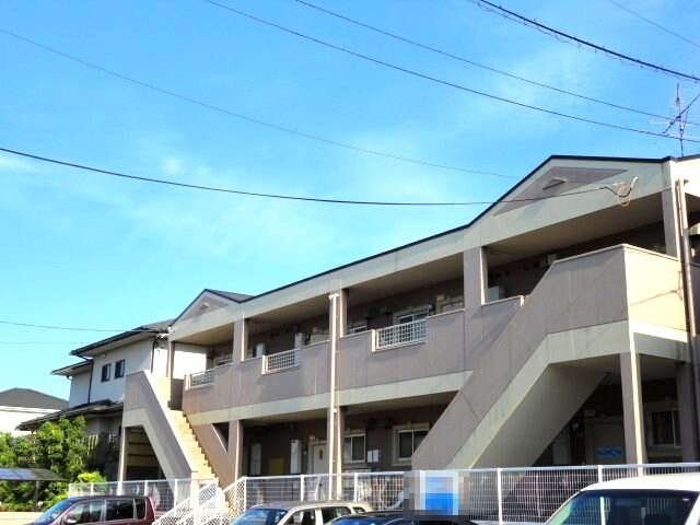 物件外観写真1　(外観写真（昼）)