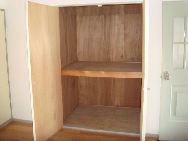 物件内観写真19　(ダイニング収納)