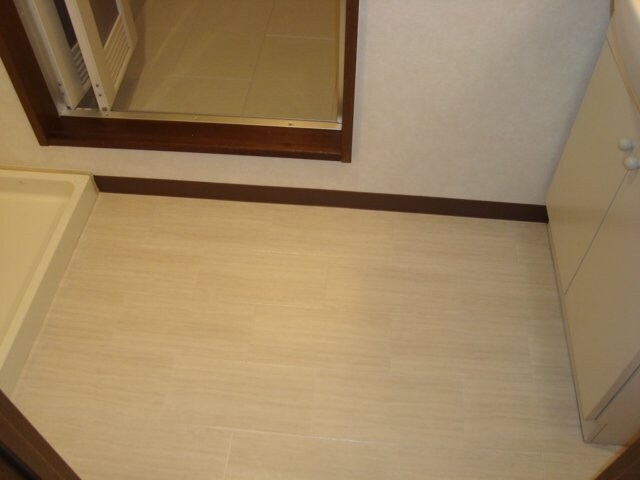 物件内観写真13　(脱衣所)