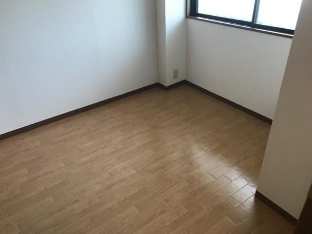 物件内観写真6　(室内)