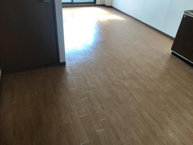 物件内観写真16　(リビング)