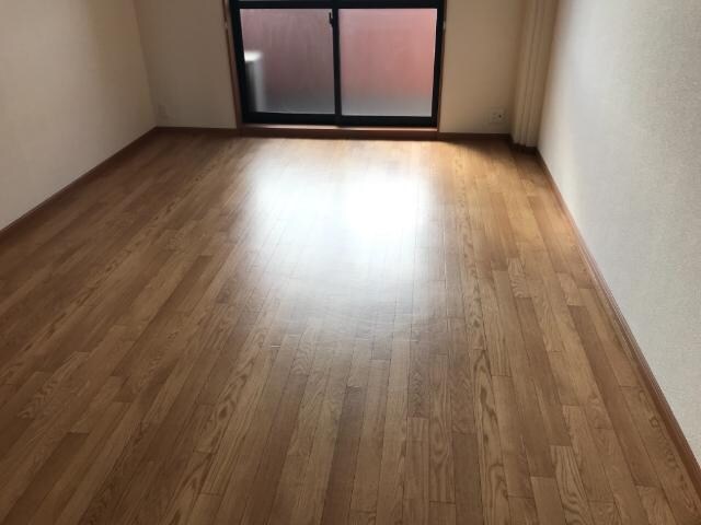 物件内観写真4　(室内)