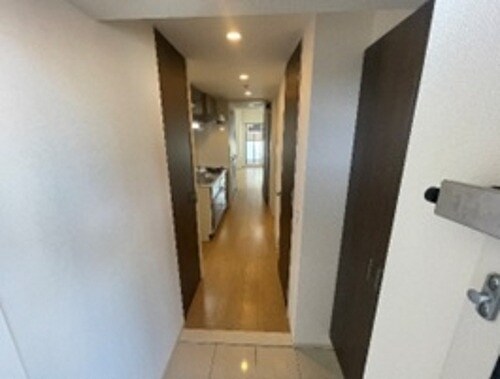 物件内観写真11　(廊下　※同タイプの部屋のお写真です)