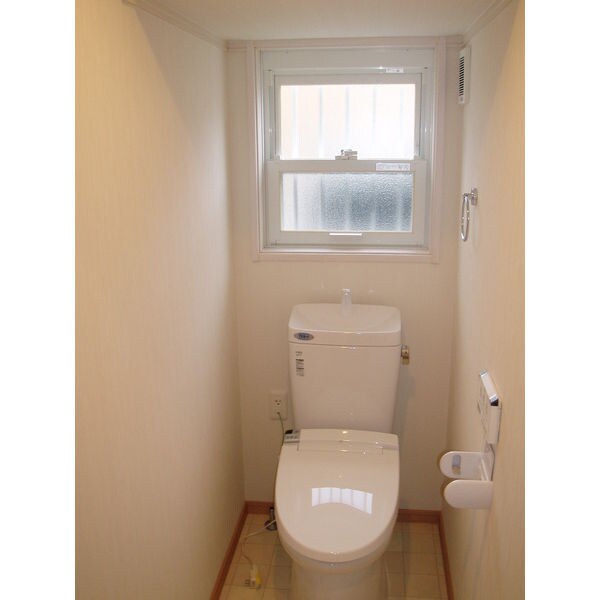 トイレ(室内写真は別部屋の写真です。)
