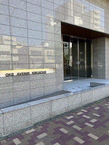 物件外観写真2　(エントランス)