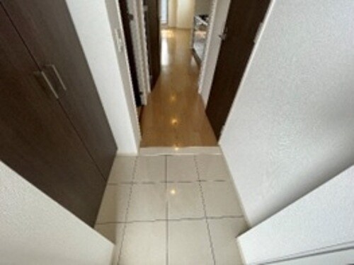 物件内観写真10　(玄関　※同タイプの部屋のお写真です)