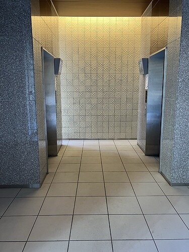 物件外観写真3　(ロビー)