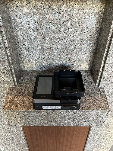 物件内観写真15　(手のひら認証)