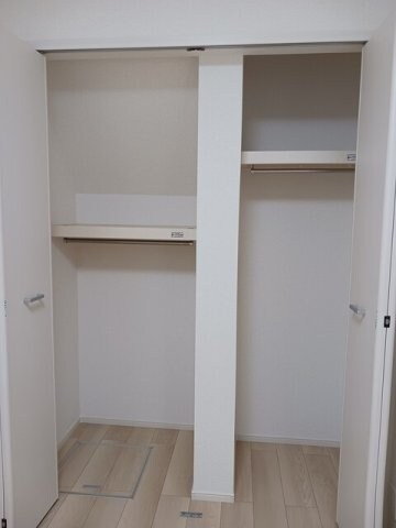 物件内観写真9　(収納のためのスペースです)