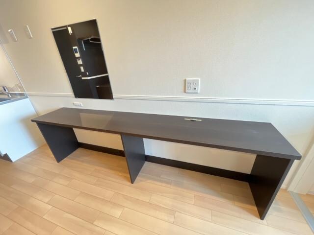 物件内観写真10　(テレビボード)