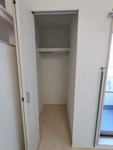 物件内観写真8　(クローゼット)