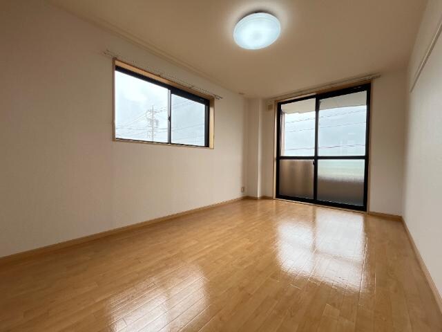 物件内観写真5　(室内)