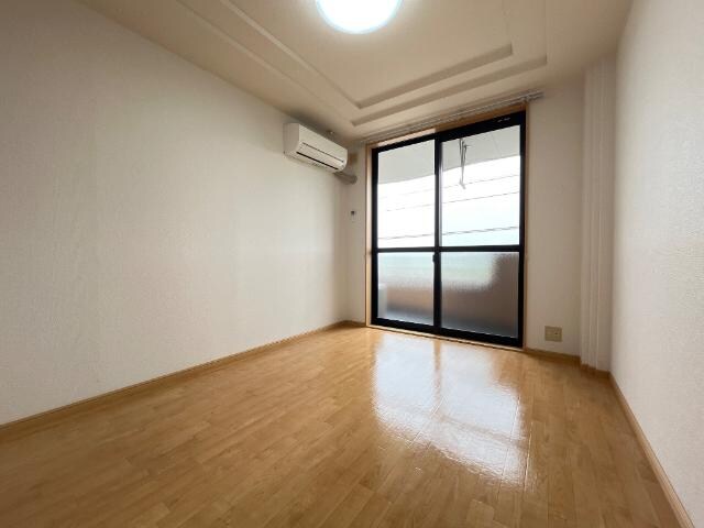 物件内観写真7　(寝室)