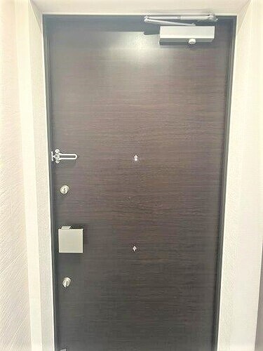 物件内観写真10　(玄関)