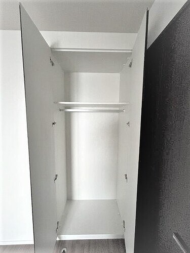 物件内観写真22　(クロゼット(洋室約6.0畳))