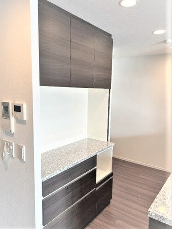 キッチン(食器棚)