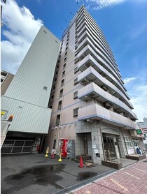 名古屋市営地下鉄東山線 栄駅 14階建 築21年の外観写真