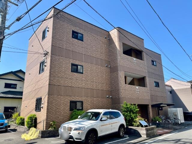 物件外観写真1　(外観写真（昼）)