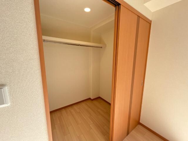 物件内観写真17　(ウォークインクローゼット)