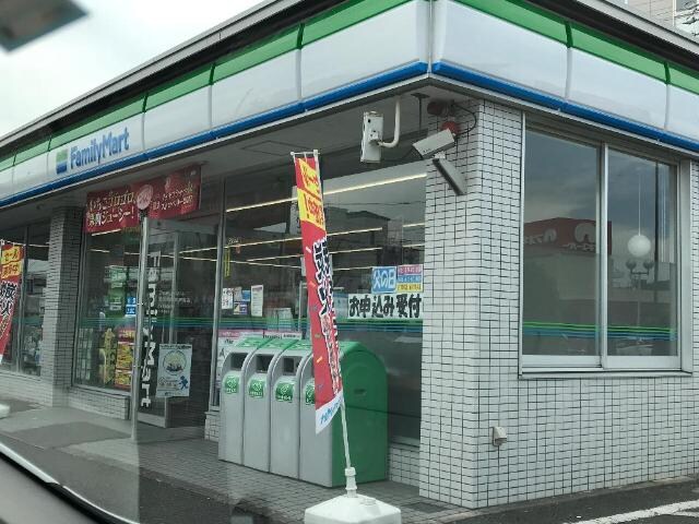 物件外観写真6　(ファミリーマート枇杷島警察署前店まで1,017ｍ)
