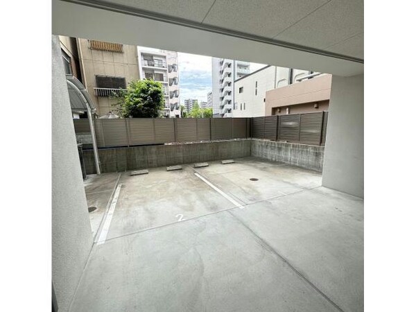 駐車場(駐車場)