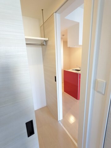 物件内観写真14　(1003号室ｳｫｰｸｲﾝｸﾛｰｾﾞｯﾄ)