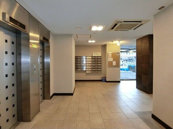 ロビー・ラウンジ