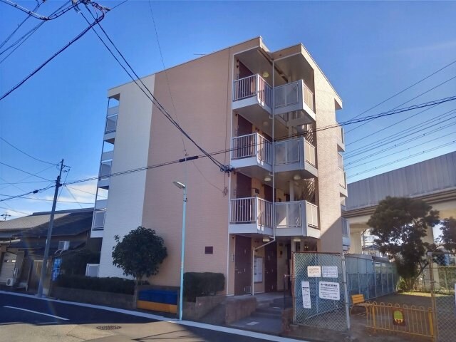 物件外観写真1　(2022年11月に外壁塗装しました。)