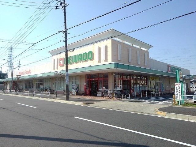 物件外観写真5　(平和堂まで700m)