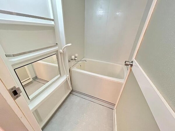 浴室(バス／シャワールーム等)