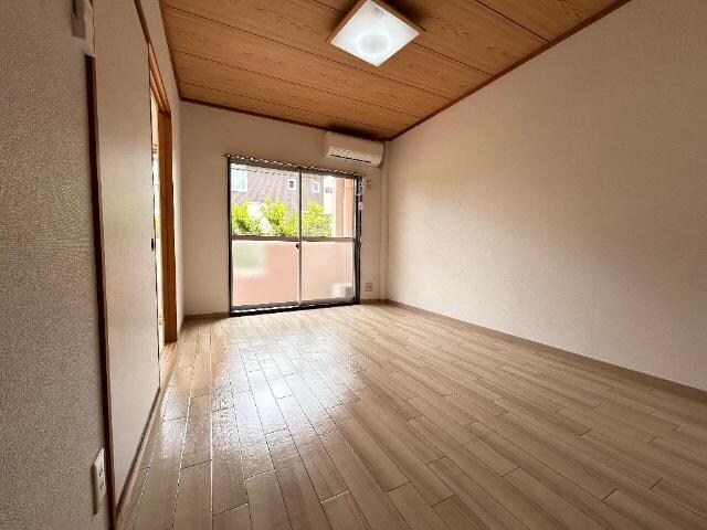 物件内観写真16　(西洋室)