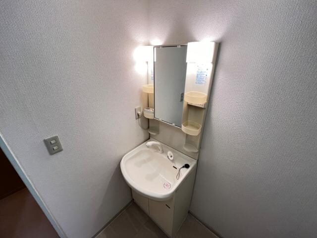 物件内観写真14　(洗髪洗面化粧台)