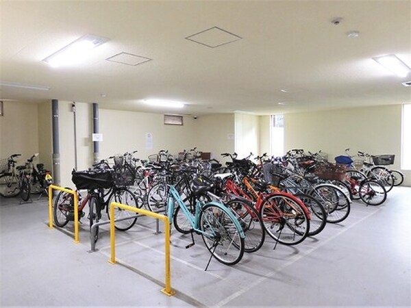 建物設備(自転車置場)