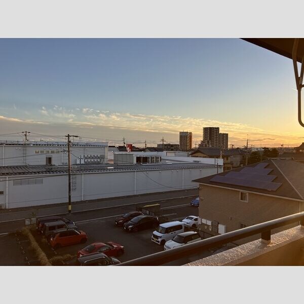 物件内観写真11　(室内写真は別部屋の写真です。)